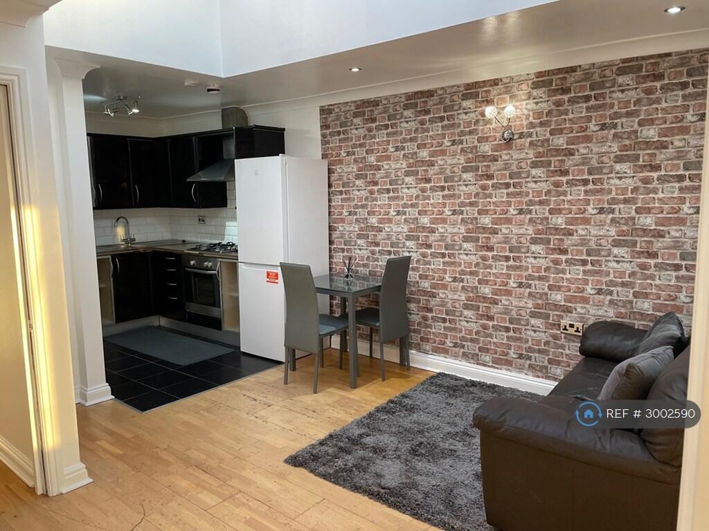 Main image of property: Cardiff Road, Luton, LU1