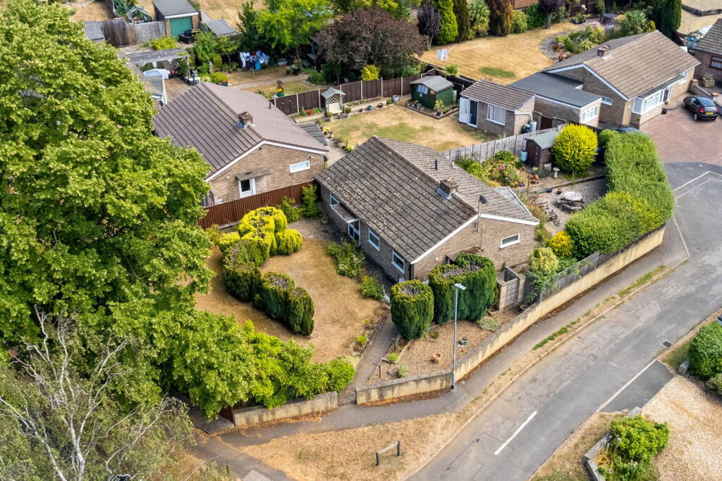 Main image of property: Northfield Avenue Kettering NN16
