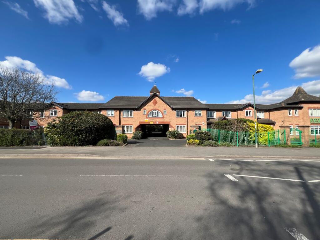 Main image of property: Apartment 39 Kingsford Court, 125 Ulleries Road, Solihull, West Midlands, B92 8DT