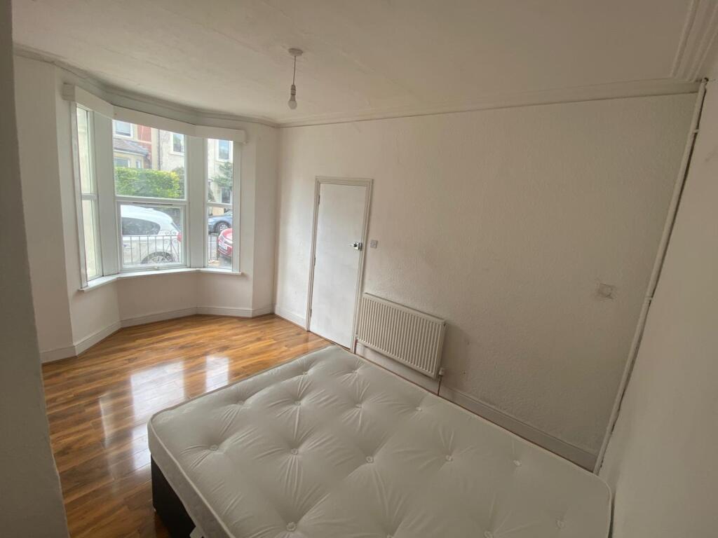 1 bedroom house share for rent