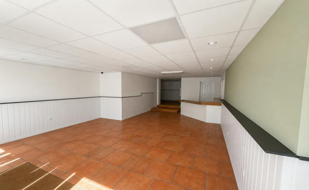 89 Warwick Street internal 1 edited.png