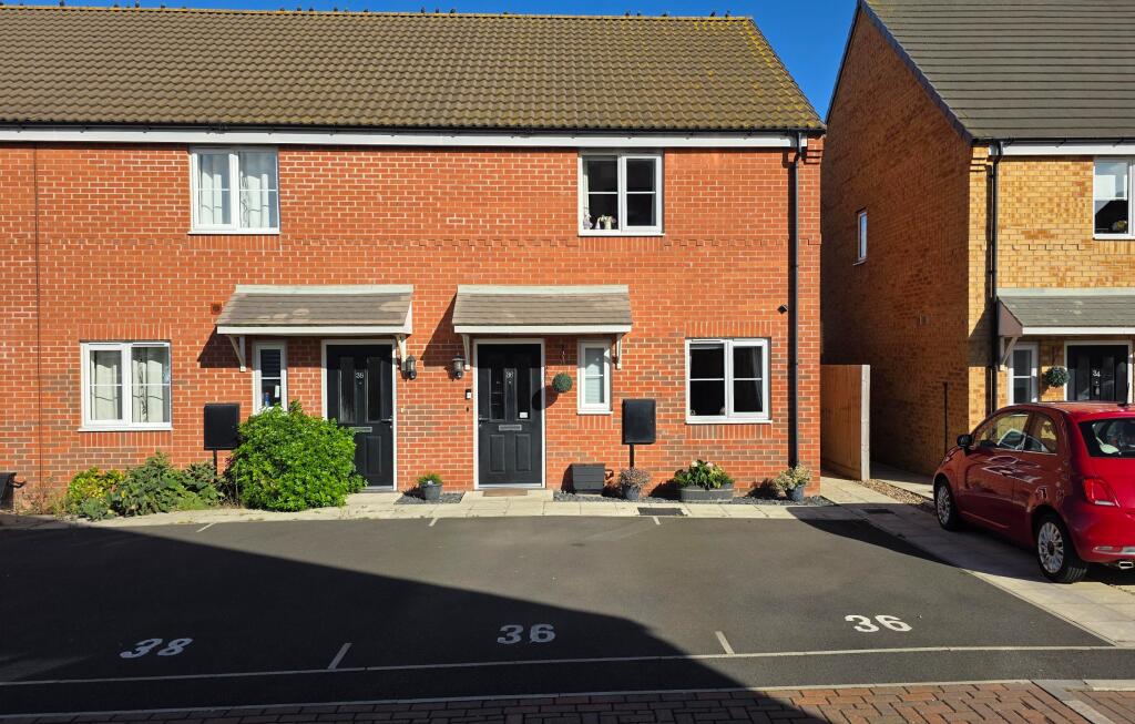 Main image of property: Snow Close, Sleaford, NG34