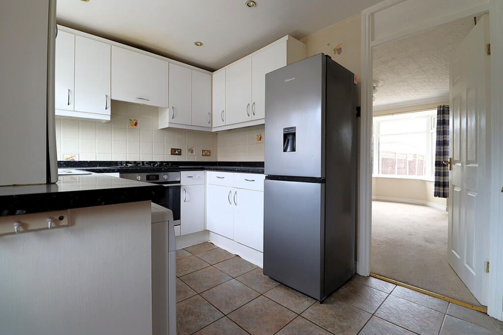 Alderson Drive, Barnsley, S71 photo 2