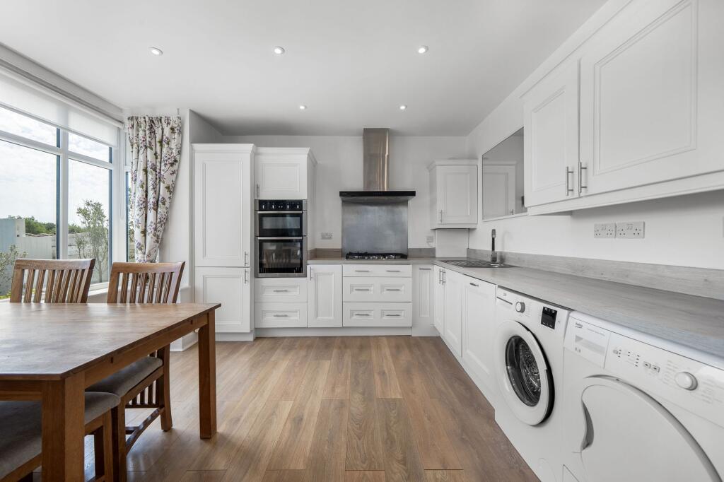 House in Worcester, St Peters, Red Hill - More