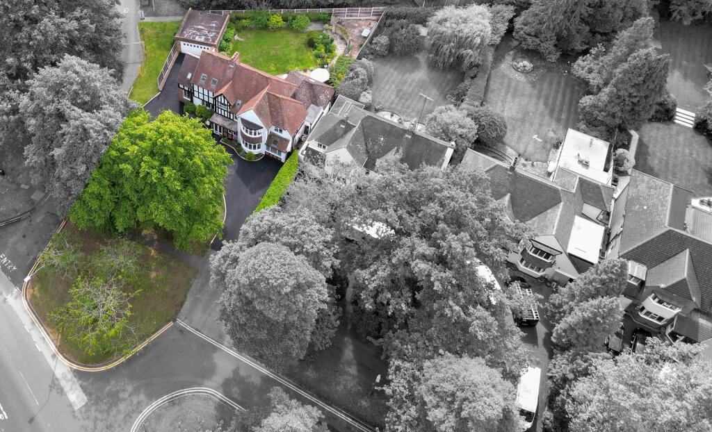 Main image of property: Warwick Road, Solihull, B91