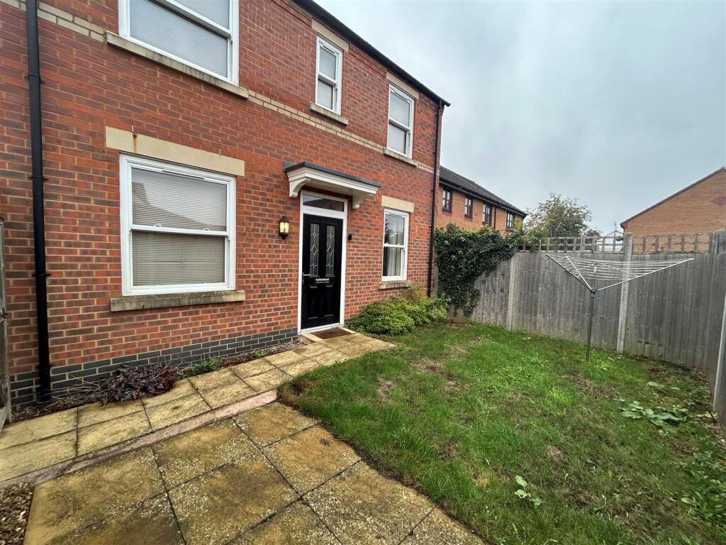 Apartment in Northampton - View 2