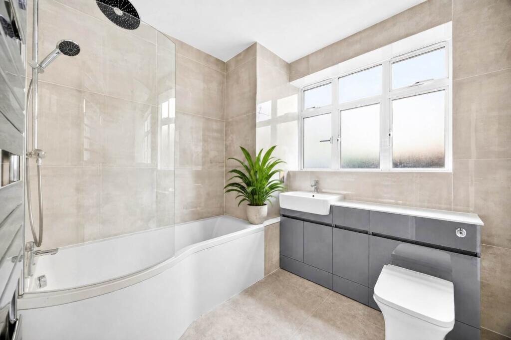 Apartment in London - View 5