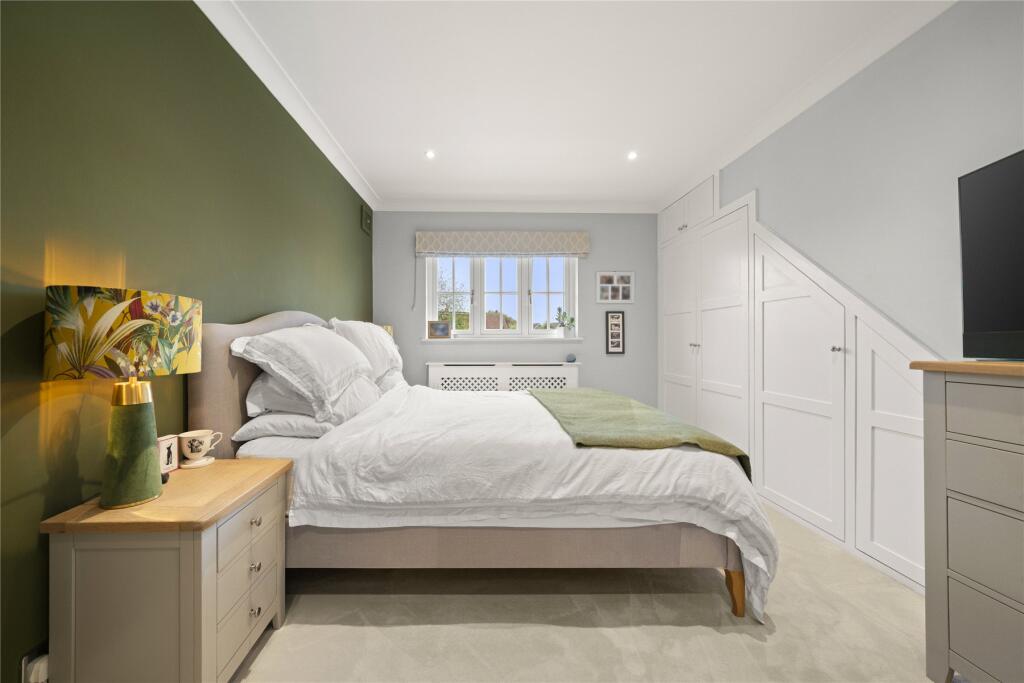 Blundel Lane, Stoke d'Abernon, Cobham, Surrey, KT11 - View 6