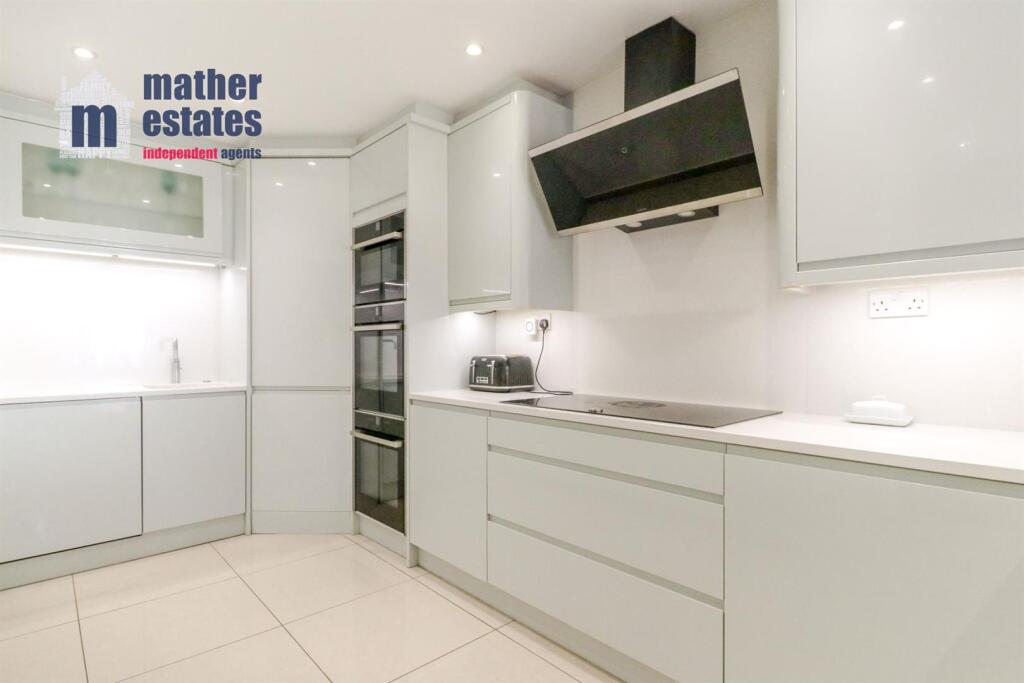 Additional image 15 of Lark Rise, Birds & Trees Area, Hatfield