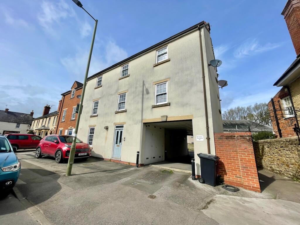 Main image of property: Beaumont House, Gloucester Street, Faringdon, Oxfordshire