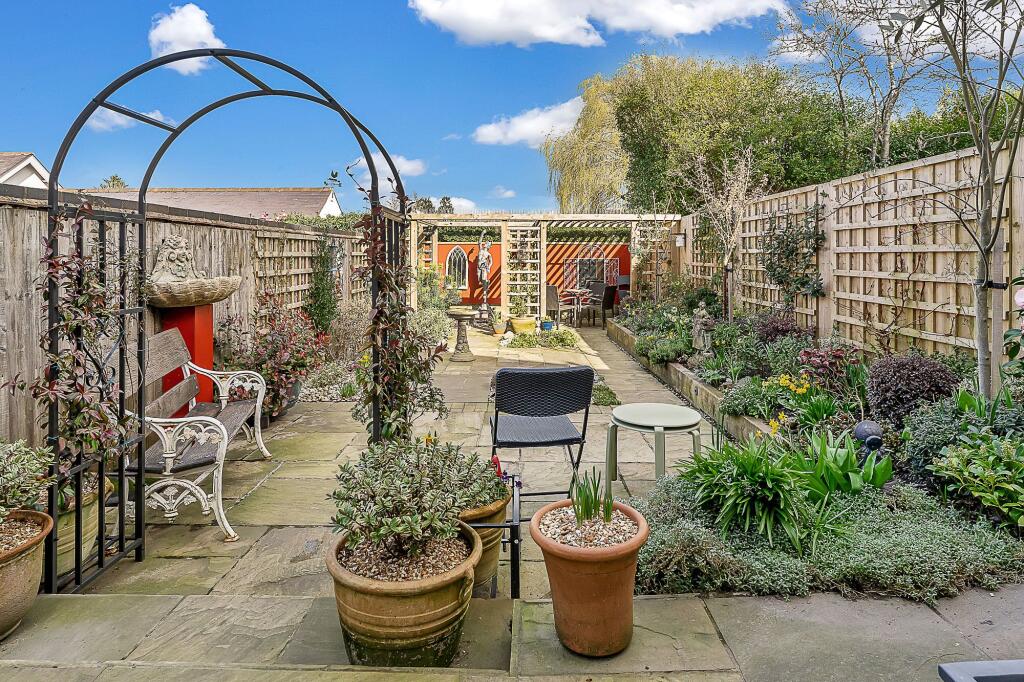 Main image of property: Victoria Road, Woodhouse Eaves, LE12