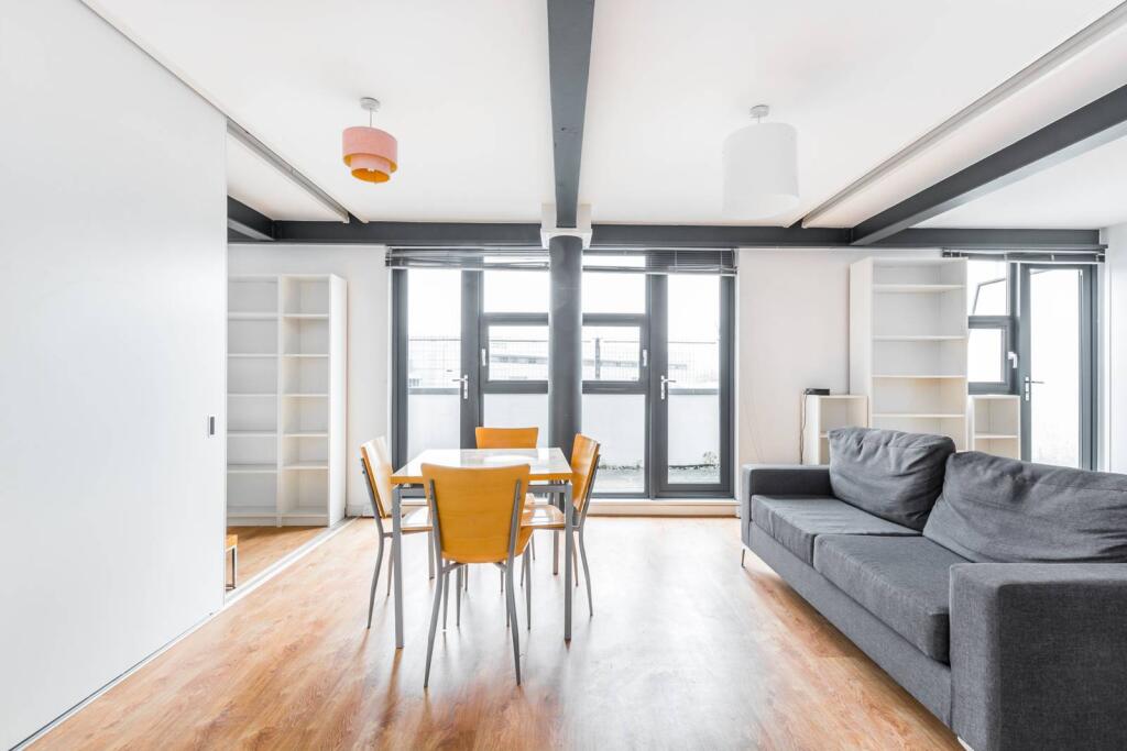 Main image of property: Hallings Wharf, Stratford, London, E15