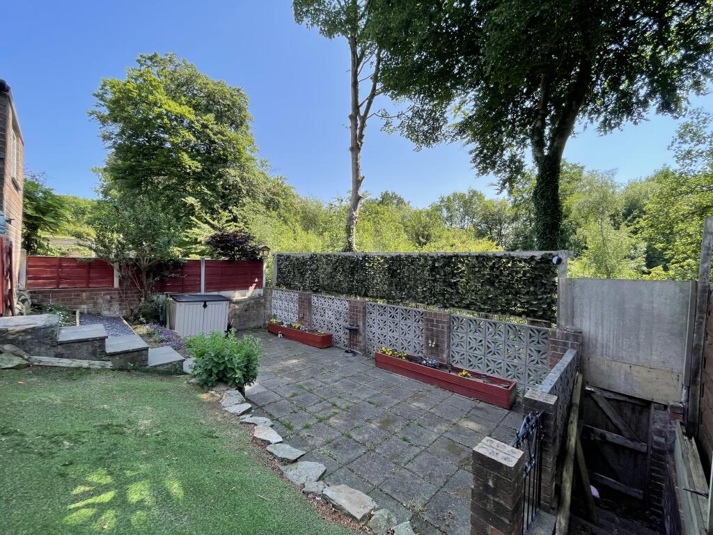 Bancroft Close, Bredbury photo 2