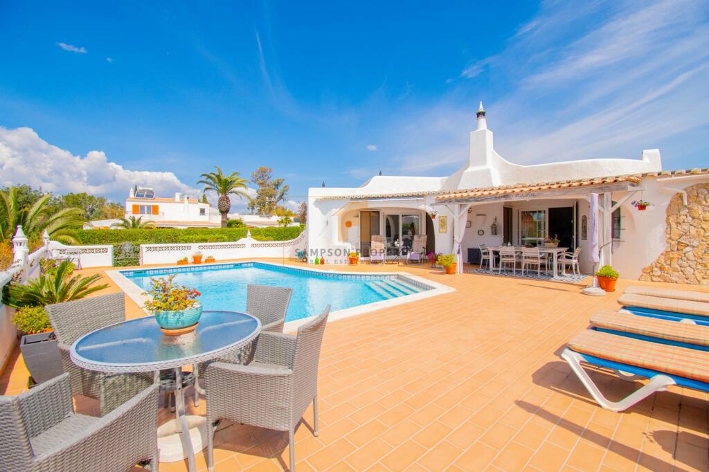 Main image of property: Algarve, Lagoa