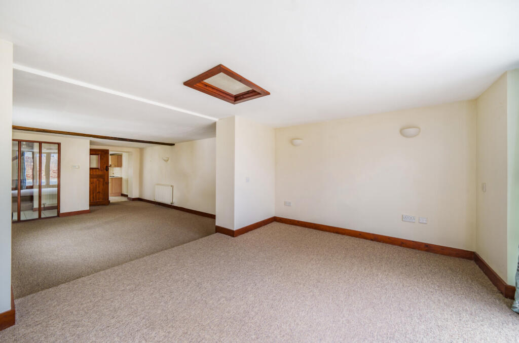 House in Yeovil, Queen Camel - View 5
