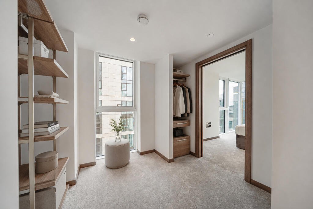 Apartment in London, Paddington - More
