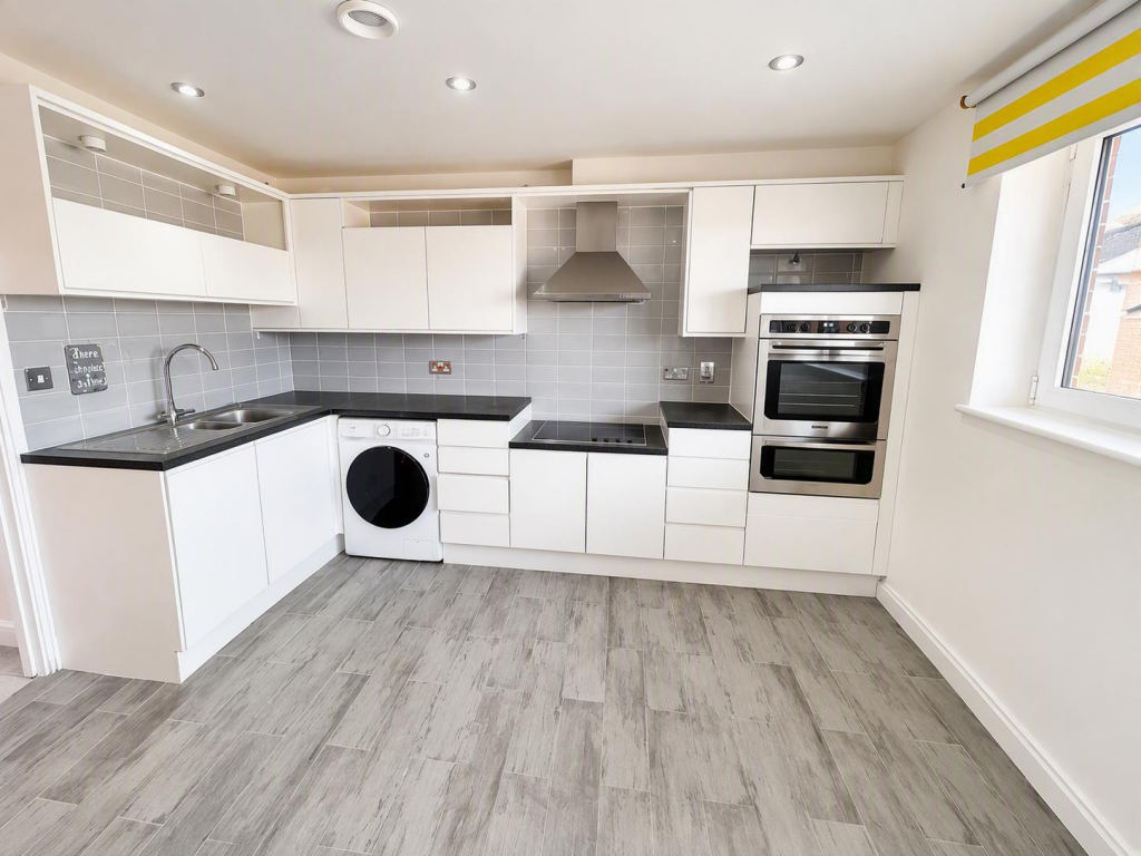 Apartment in Cardiff - View 3