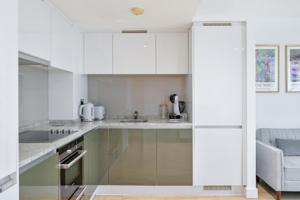 Apartment in London - View 4