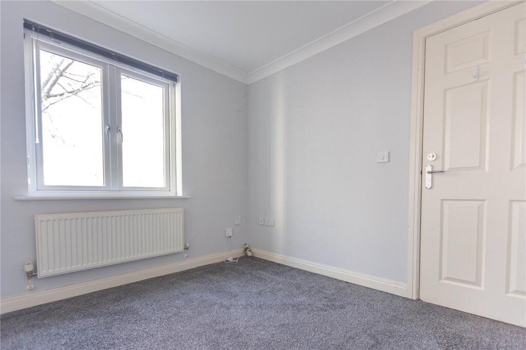 5 bedroom terraced house for rent