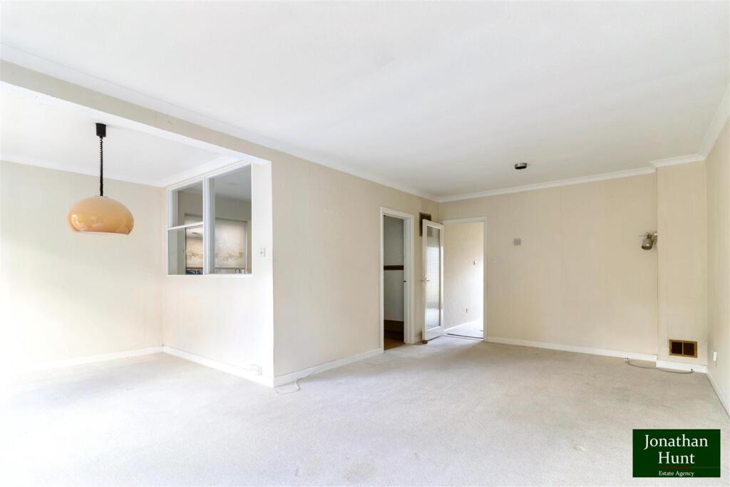 House in Stevenage - View 4