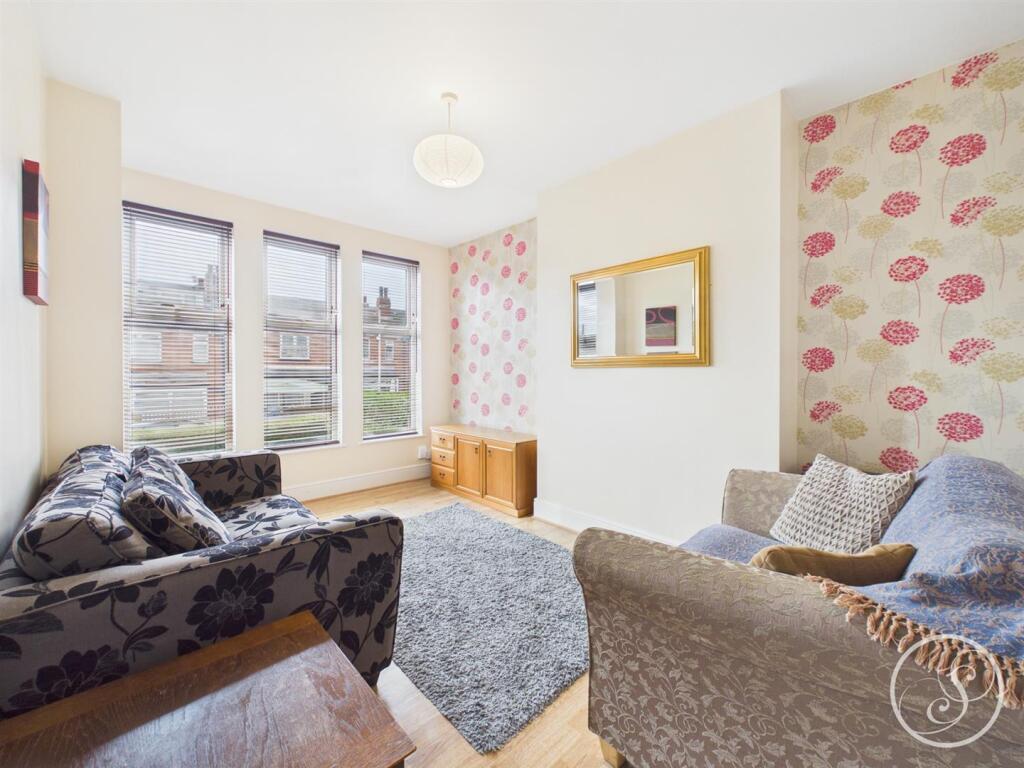 House in Leeds - View 2