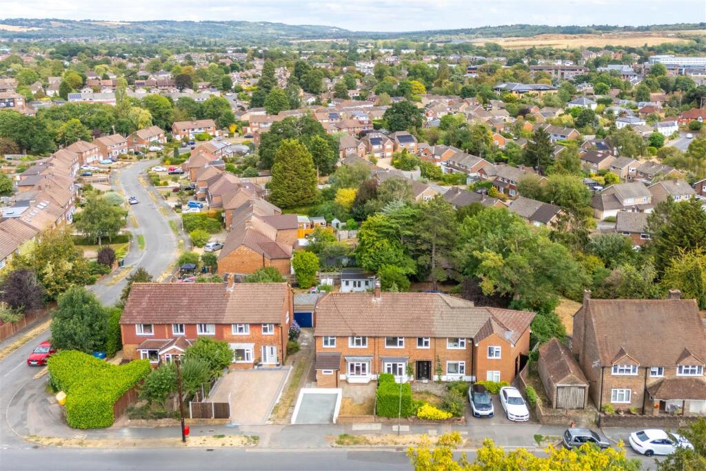 House in Redhill, Earlswood - View 2