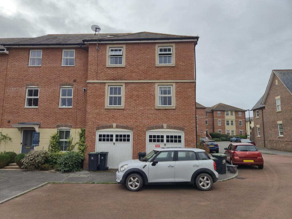 10 Drovers, Sturminster Newton, Dorset DT10 1QY photo 3