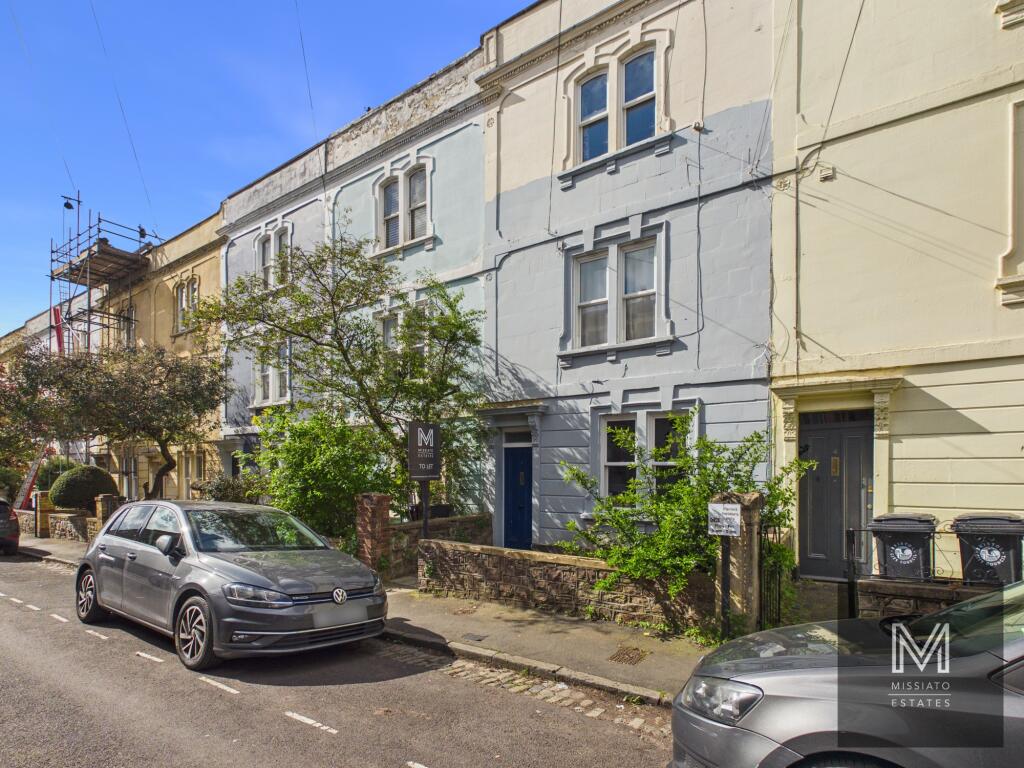 Main image of property: Roslyn Road, Bristol, Bristol