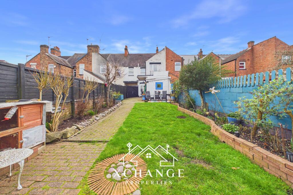 64, Park Avenue, Nuneaton, CV11 photo 4