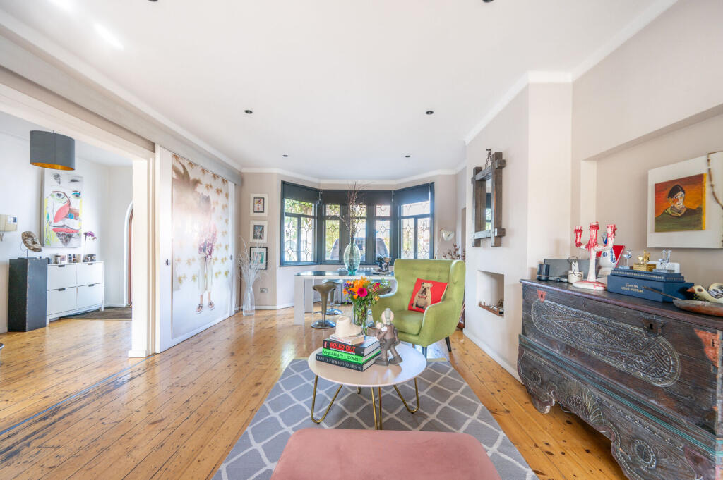 House in London - View 4