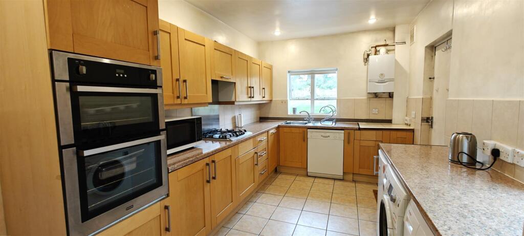 House in London, Temple Fortune - View 3