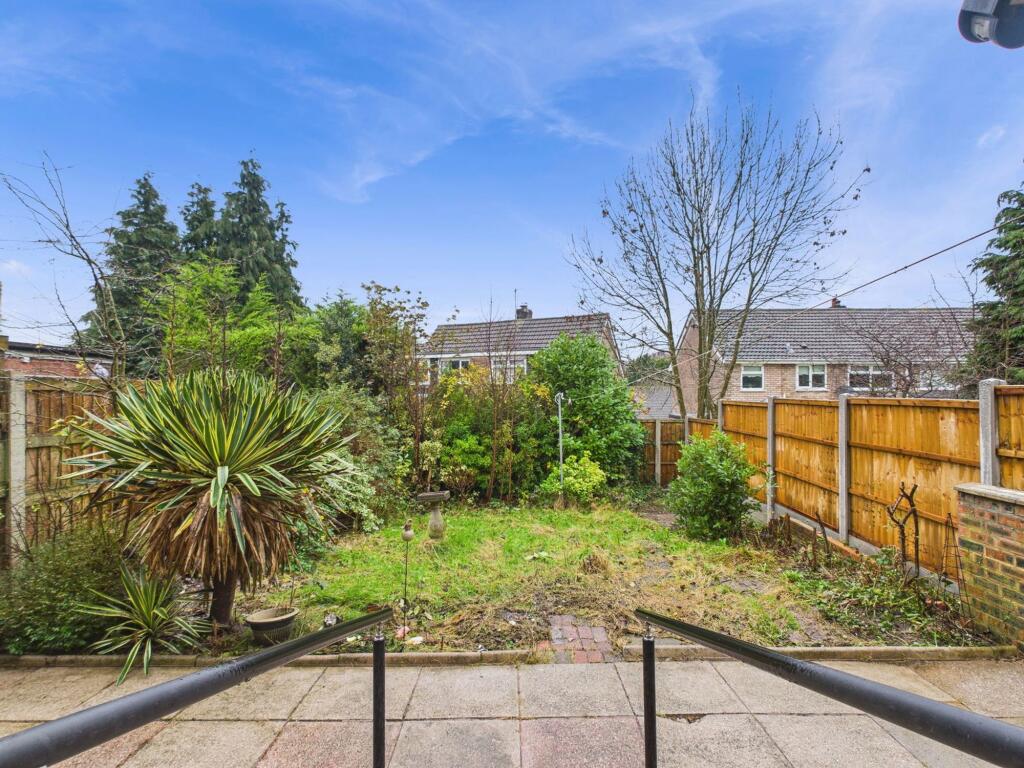 Pendle Drive, Ormskirk, L39 photo 3