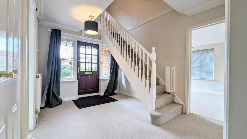 House in Milton Keynes, Shenley Brook End - View 2