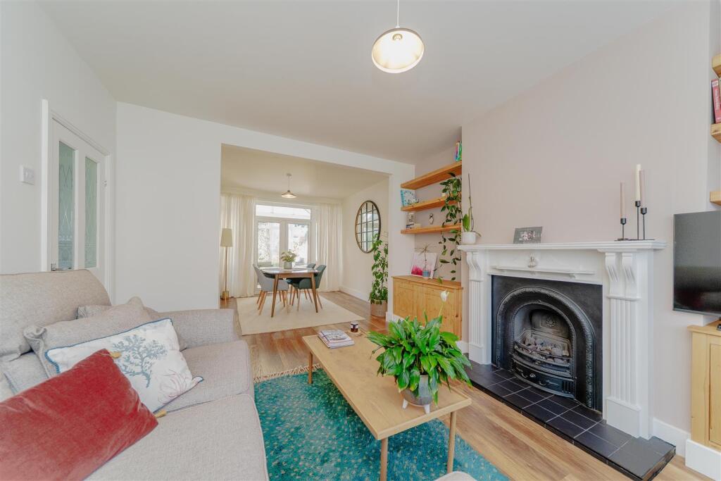 House in Birmingham, West Midlands - View 2