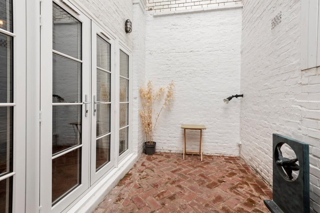 Property photo 11