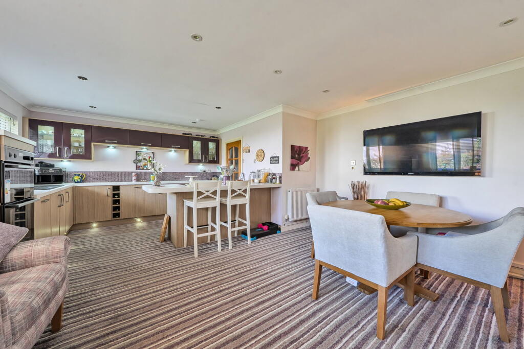 Apartment in Cardiff - View 4