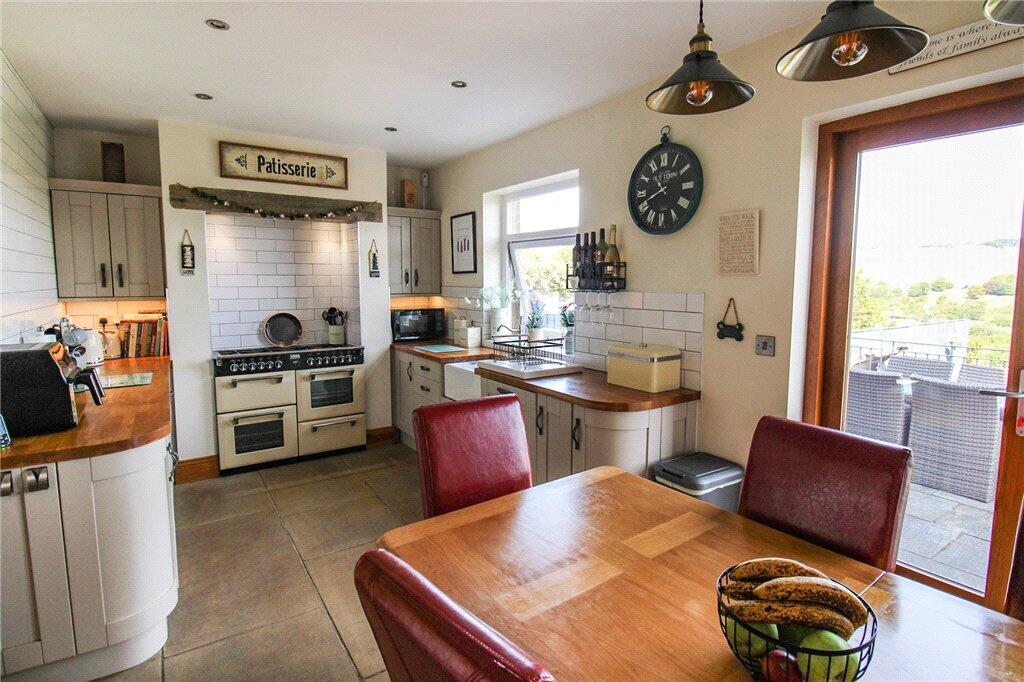 House in Bradford, Haworth Brow, Haworth and Stanbury - View 5