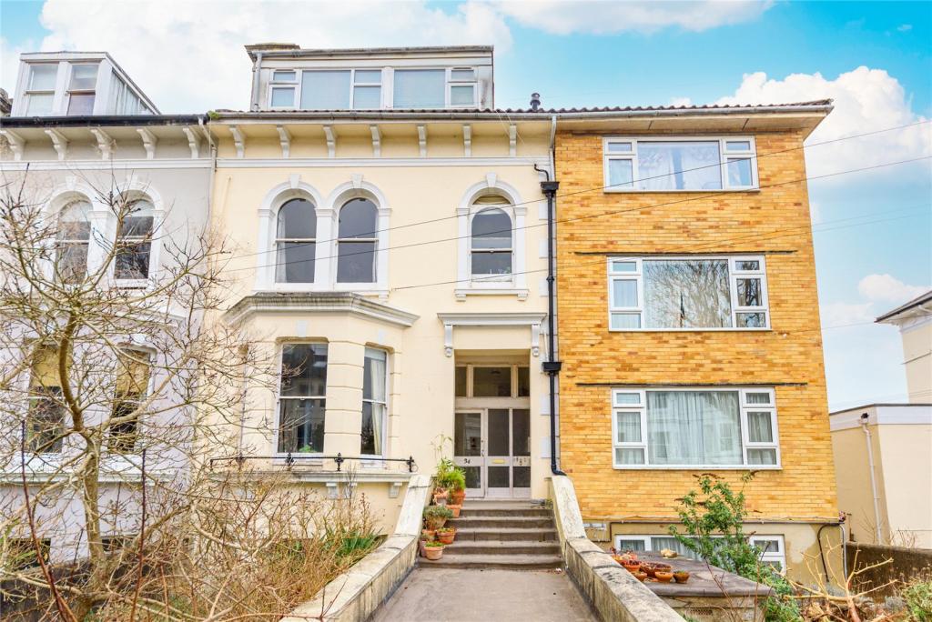 2-bed flat on Clermont Terrace, Brighton, BN1, £250,000