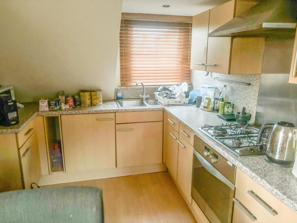 Apartment in Cardiff, Tredegarville, Roath - View 3