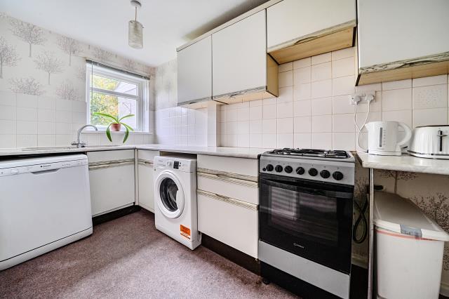 House in Basingstoke and Deane, Basingstoke - View 3