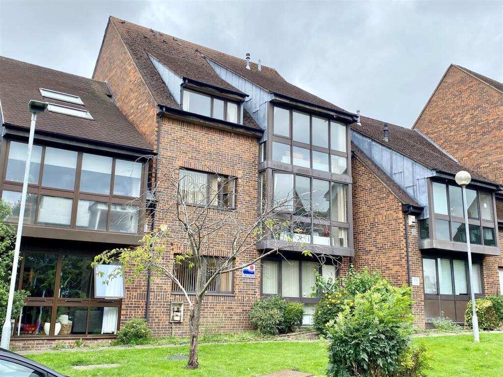 Main image of property: Wyllyotts Place, Potters Bar