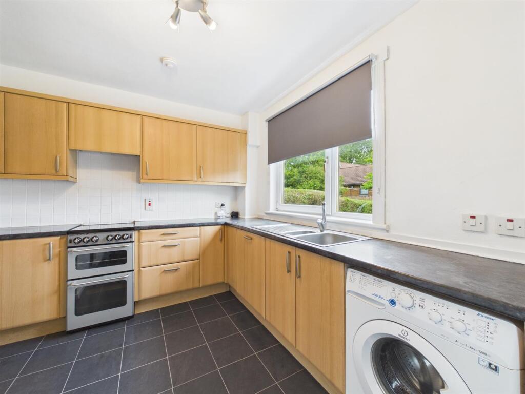House in Glasgow, South Lanarkshire - View 4