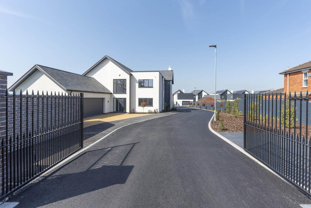 House in Nottingham - View 2