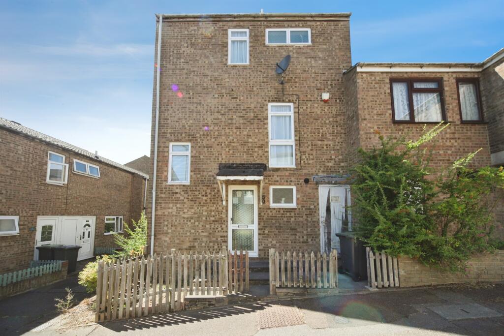 Main image of property: Winchester Gardens, Luton