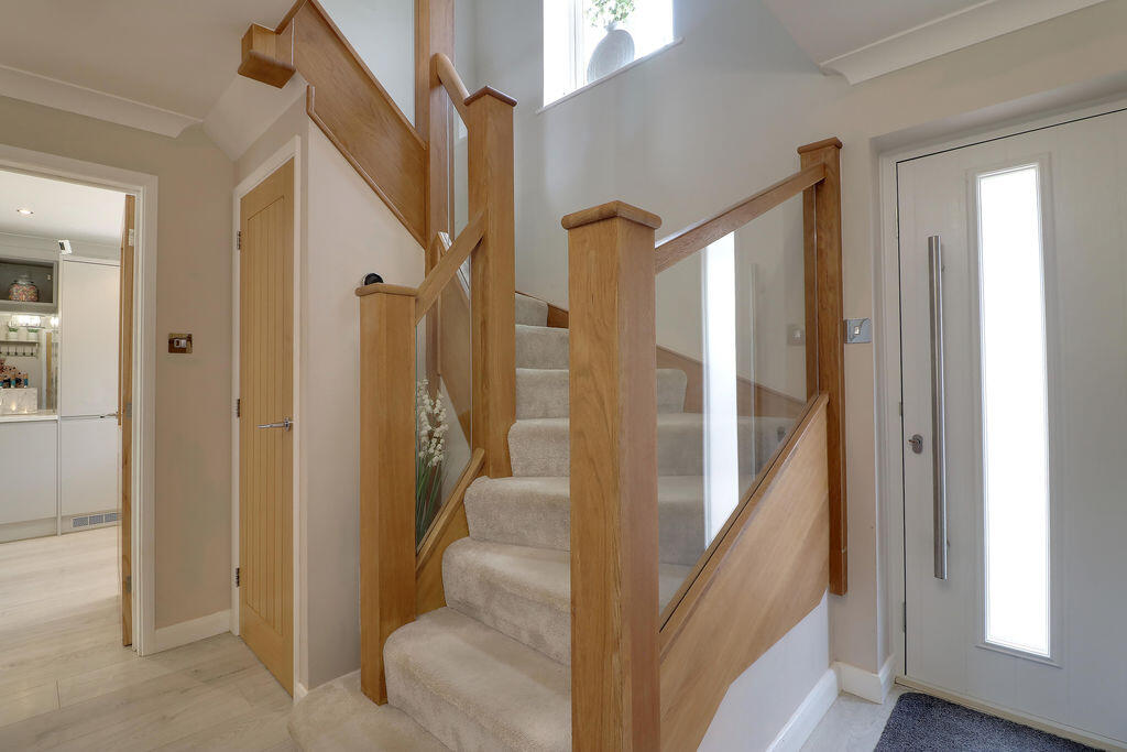 House in Clanfield - More