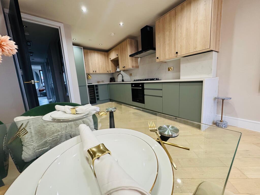 Apartment in London, Clifton Estate, Peckham - View 4