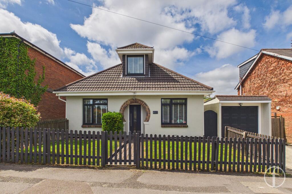 Main image of property: Catherington Lane, Waterlooville, PO8