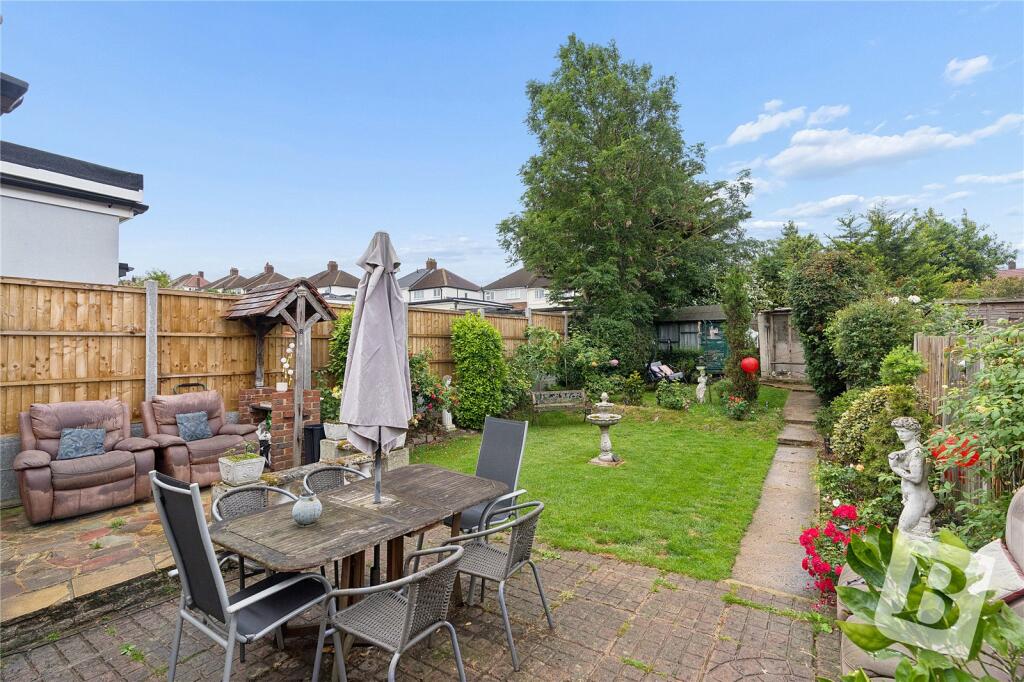 House in Romford - View 4