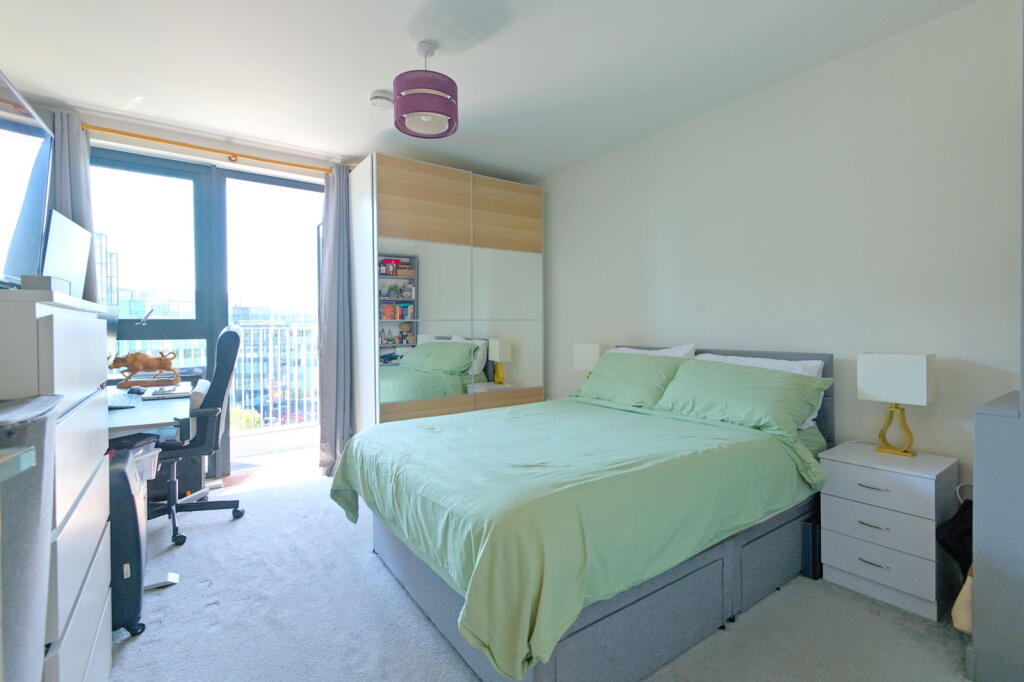 Apartment in London - View 4