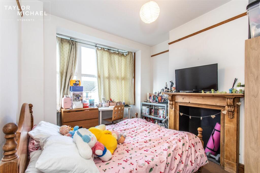 4 bedroom terraced house for rent
